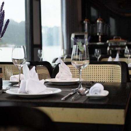 Madeline Cruises Hotel ฮาลอง ภายนอก รูปภาพ