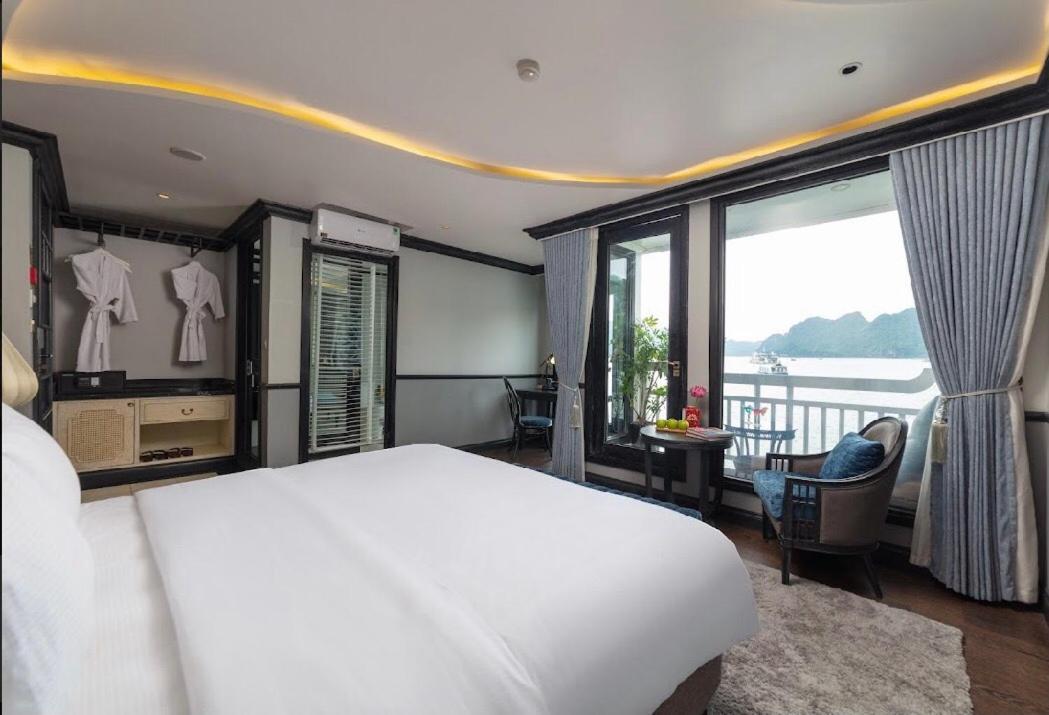 Madeline Cruises Hotel ฮาลอง ภายนอก รูปภาพ