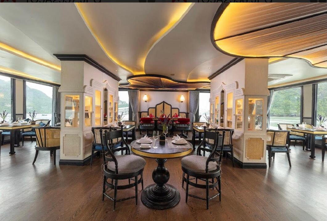 Madeline Cruises Hotel ฮาลอง ภายนอก รูปภาพ
