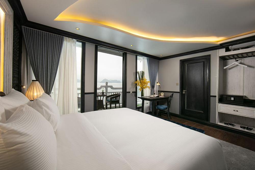 Madeline Cruises Hotel ฮาลอง ภายนอก รูปภาพ